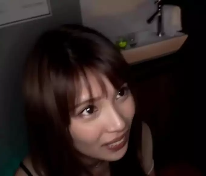 Naughty Japanese Babe Seira Yozora Pleases Your Eyes with Her Sexy Body!