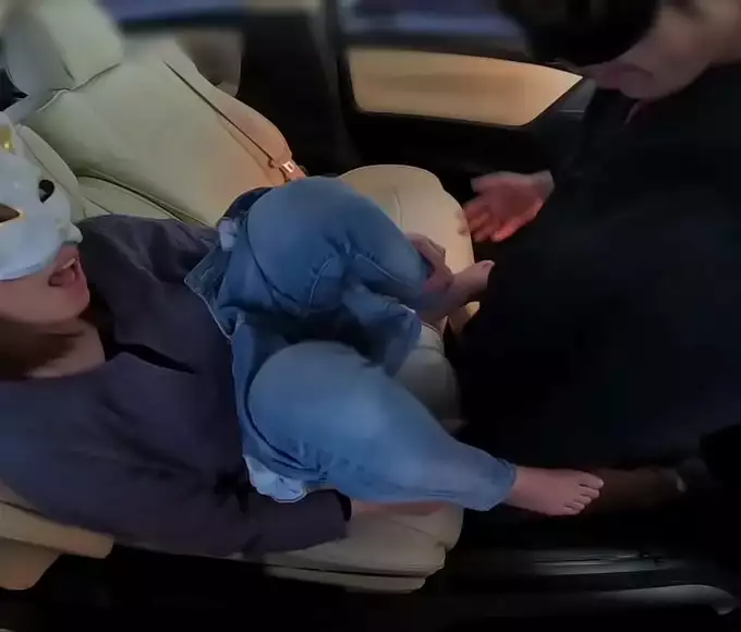 JAV actress enjoys luscious oral sex before getting drenched in sperm and indulging in messy Nakadashi play!