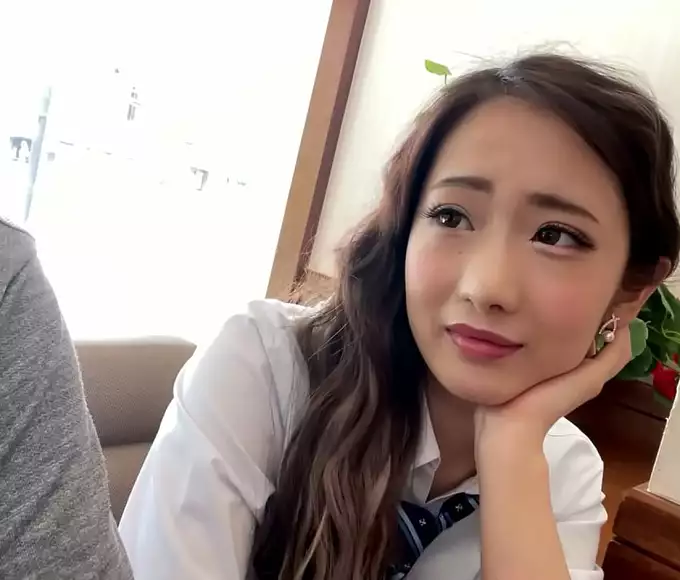 Japanese Beauty Porno Jk Flaunts Her Short Skirt And Loose Socks, Teasing You With Her Sexy Nail Polish