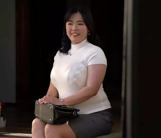 Experience The Beauty Of Japan With Waka Narumi - A Jav Premiere!