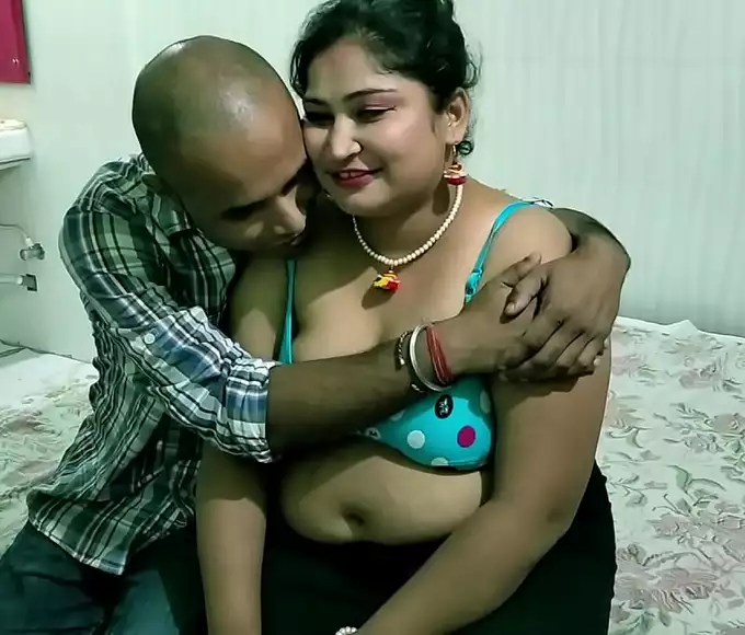 Unleash Your Desires With This Luscious Tamil Bhabhi's Cheating Sex Scene With Clear Hindi Audio!