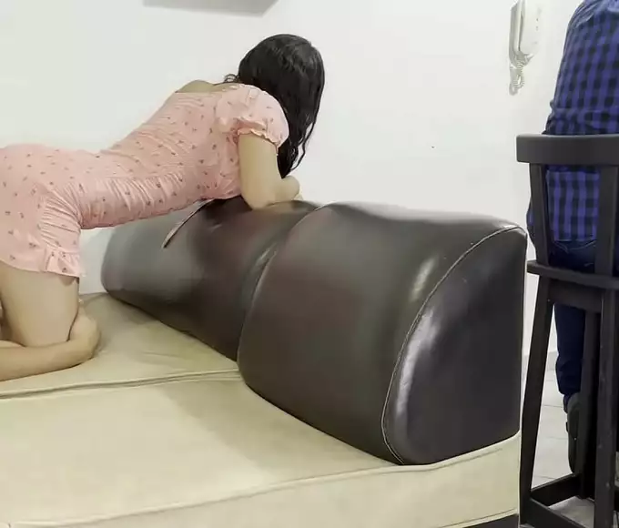 Revealing The Secrets Of A Luscious Milf: A Husband Shares His Alluring Wife's Body With You